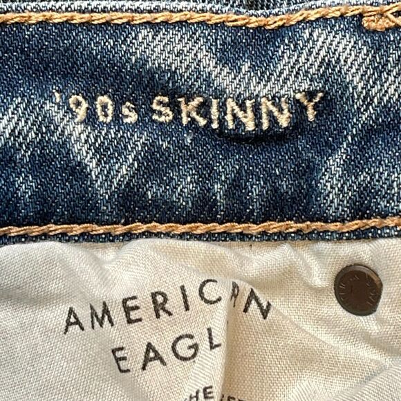 American Eagle 90s Skinny Ripped Destructed Stretch Jeans Size 4 - Picture 8 of 10